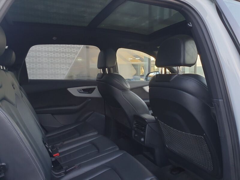 More views of Audi Q7