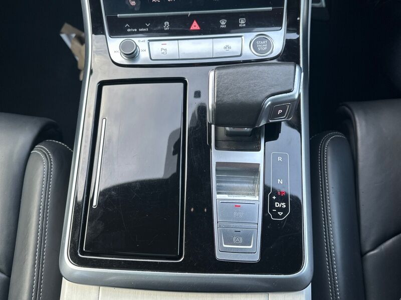 More views of Audi Q7