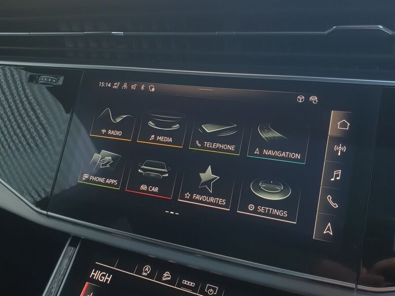 More views of Audi Q7