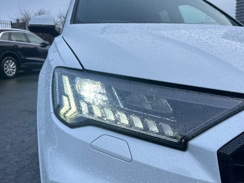 More views of Audi Q7