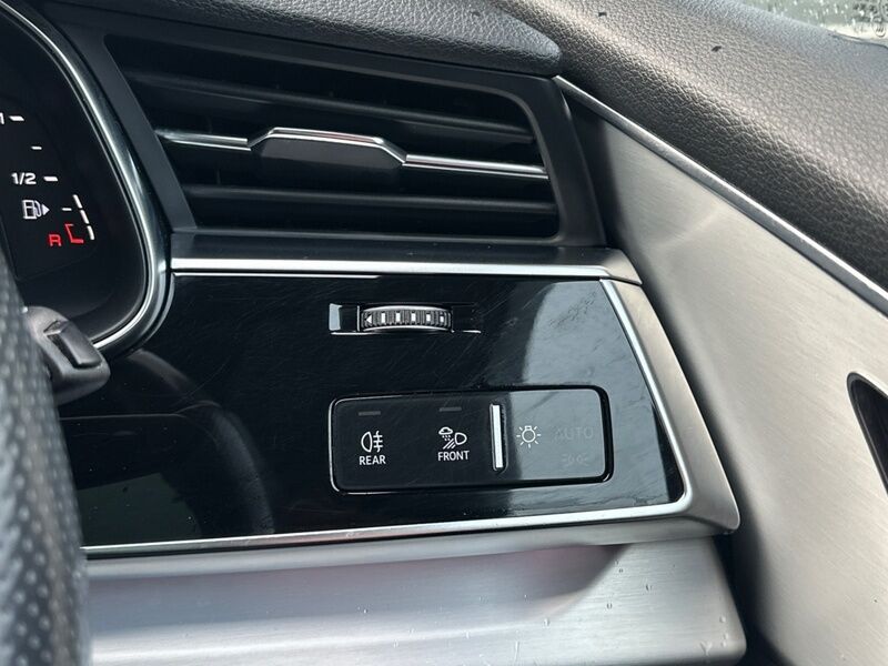 More views of Audi Q7