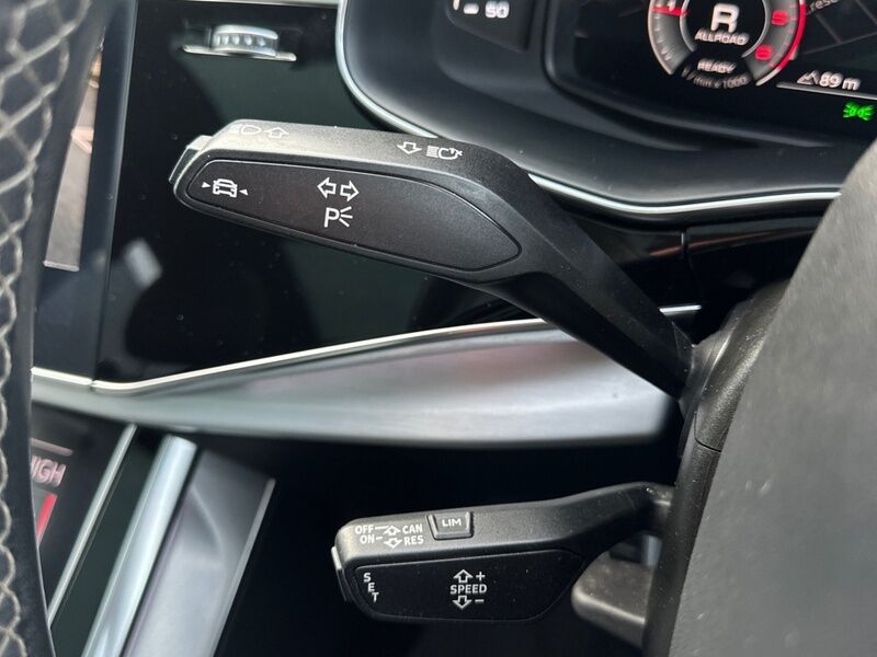 More views of Audi Q7