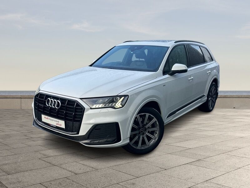 More views of Audi Q7