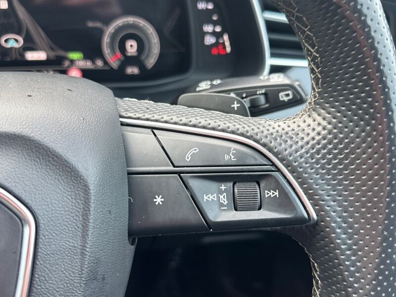 More views of Audi Q7