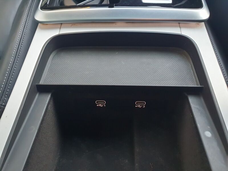 More views of Audi Q7