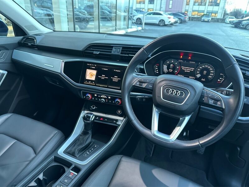 More views of Audi Q3