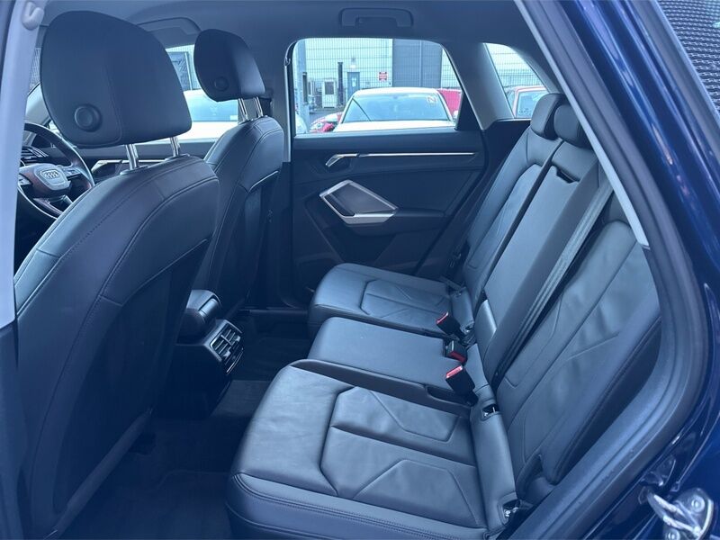 More views of Audi Q3