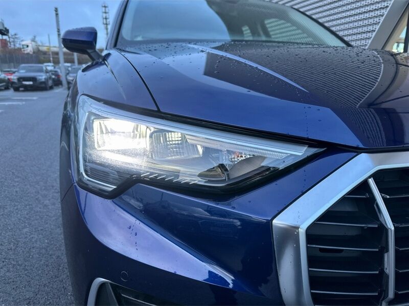 More views of Audi Q3