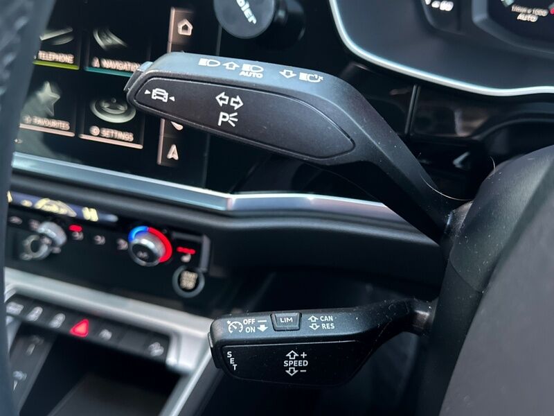 More views of Audi Q3