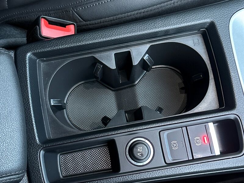 More views of Audi Q3