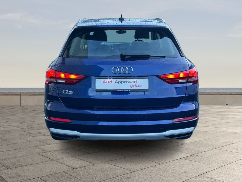 More views of Audi Q3