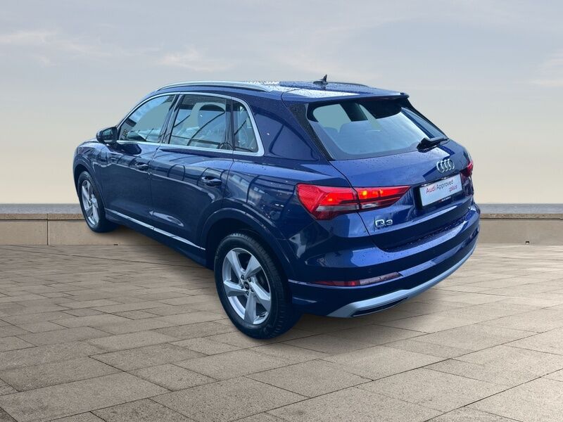 More views of Audi Q3