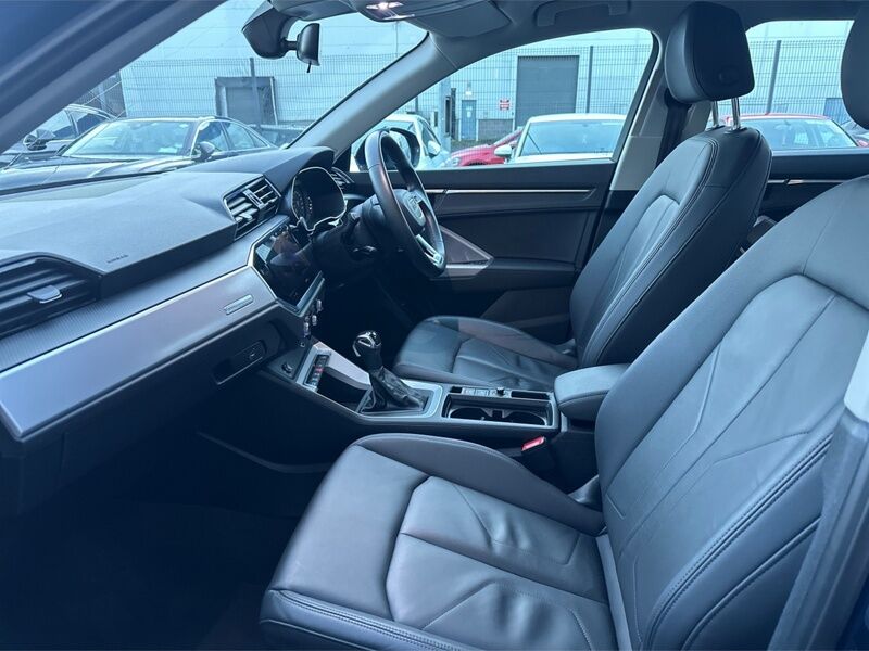 More views of Audi Q3