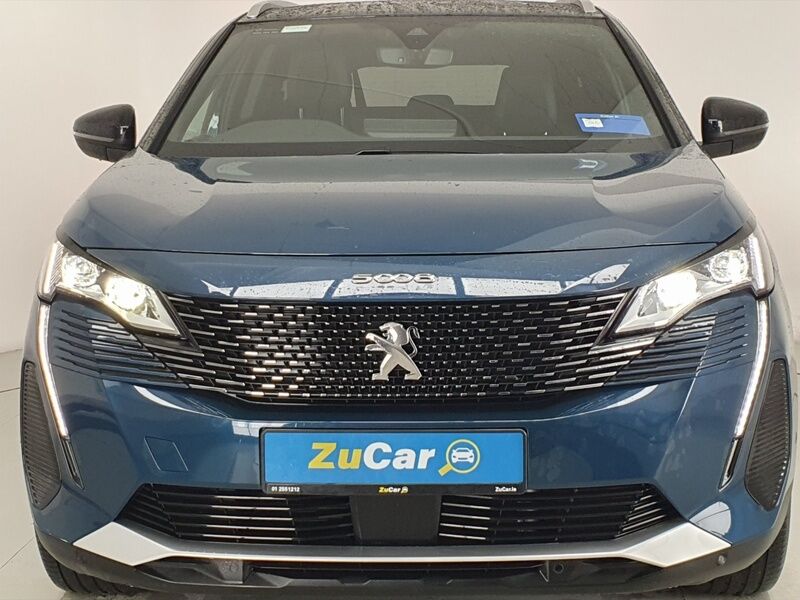 More views of Peugeot 5008