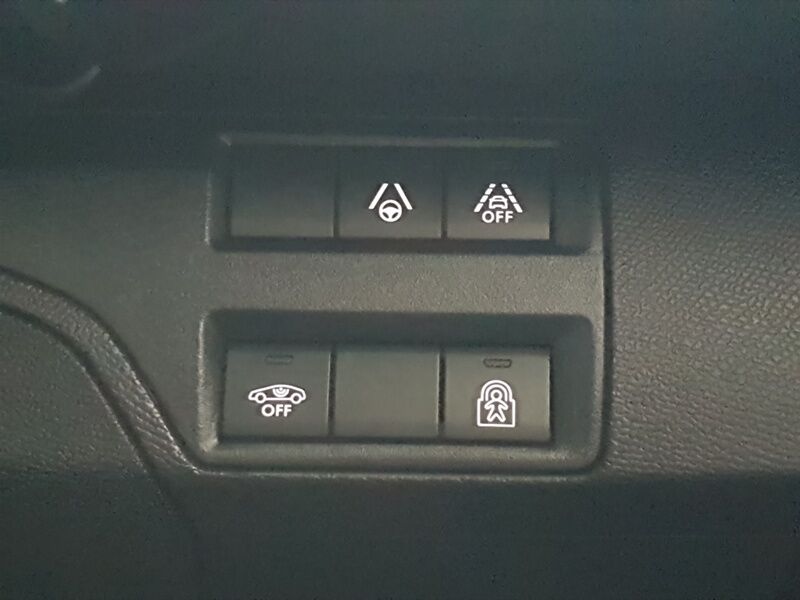 More views of Peugeot 5008