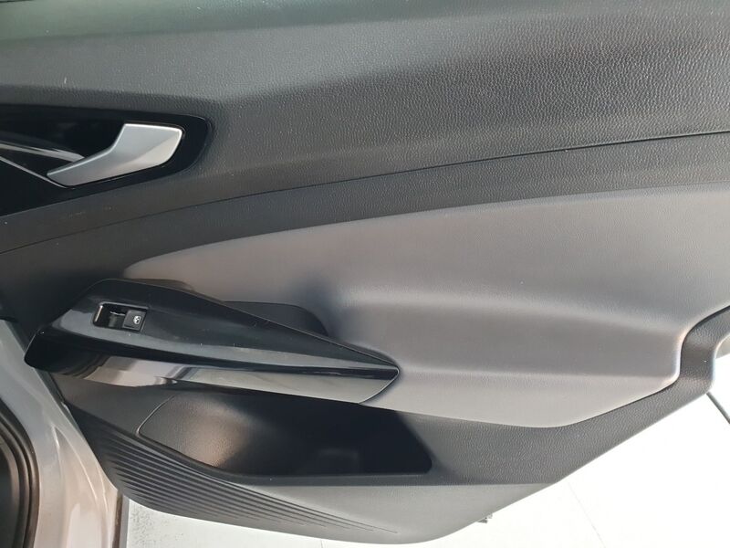 More views of Volkswagen ID.5