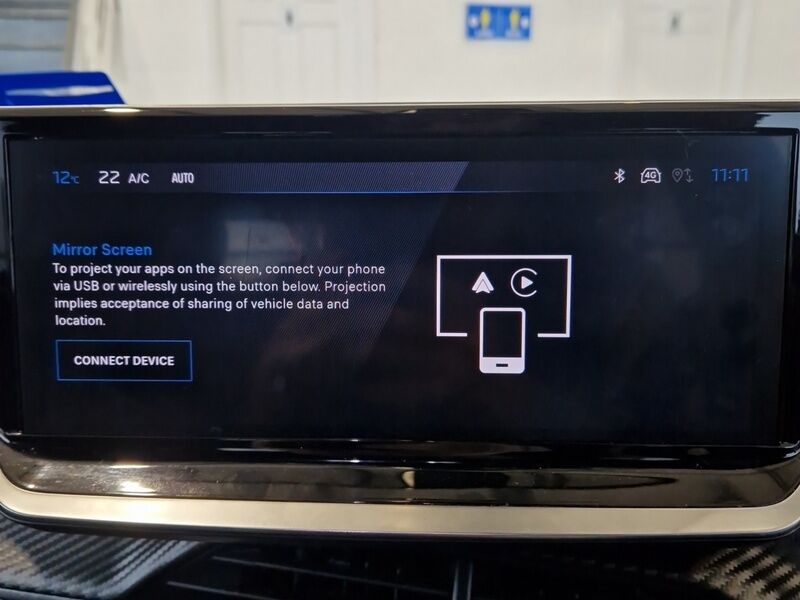 More views of Peugeot 2008