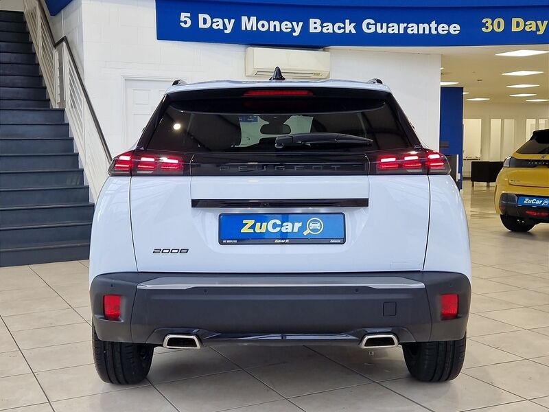 More views of Peugeot 2008