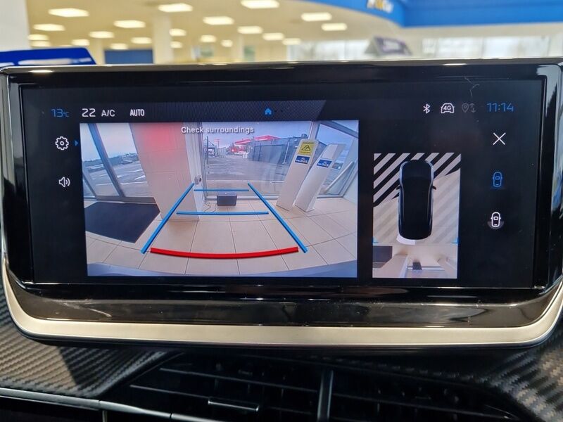 More views of Peugeot 2008