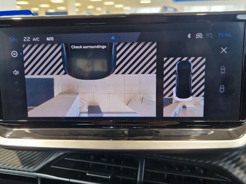 More views of Peugeot 2008