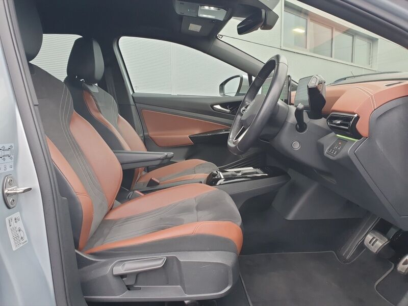 More views of Volkswagen ID.4