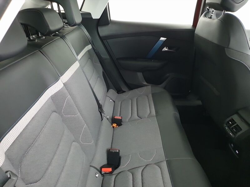 More views of Citroen e-C4