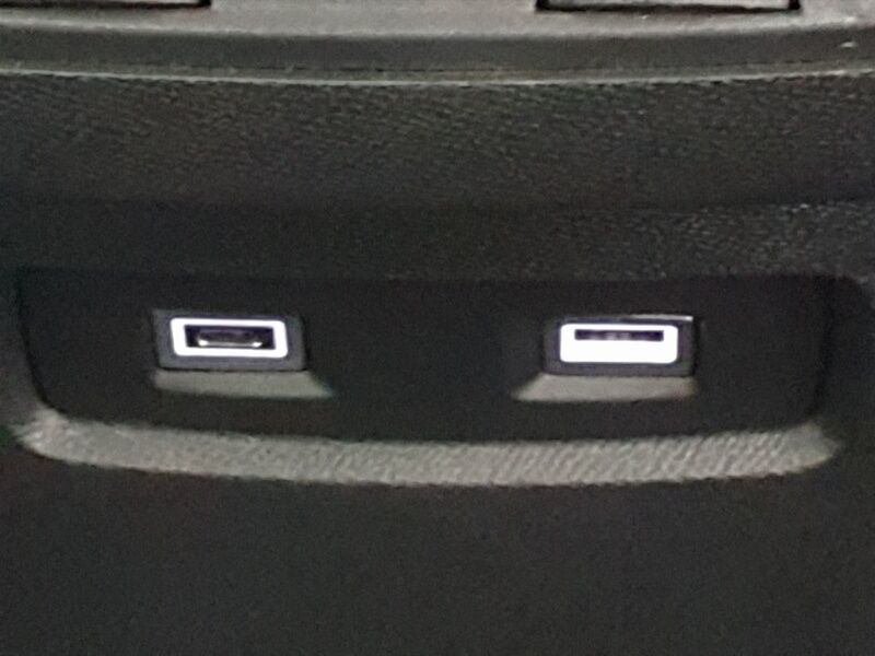 More views of Citroen e-C4