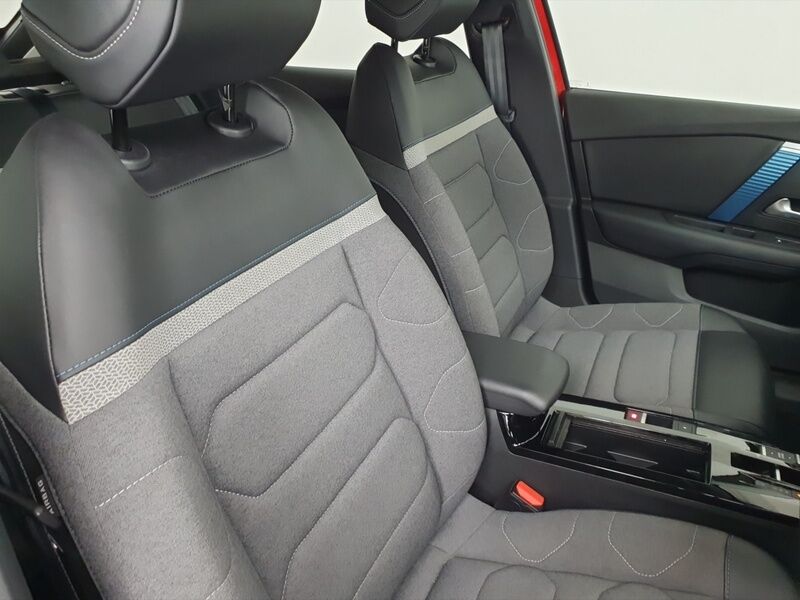 More views of Citroen e-C4