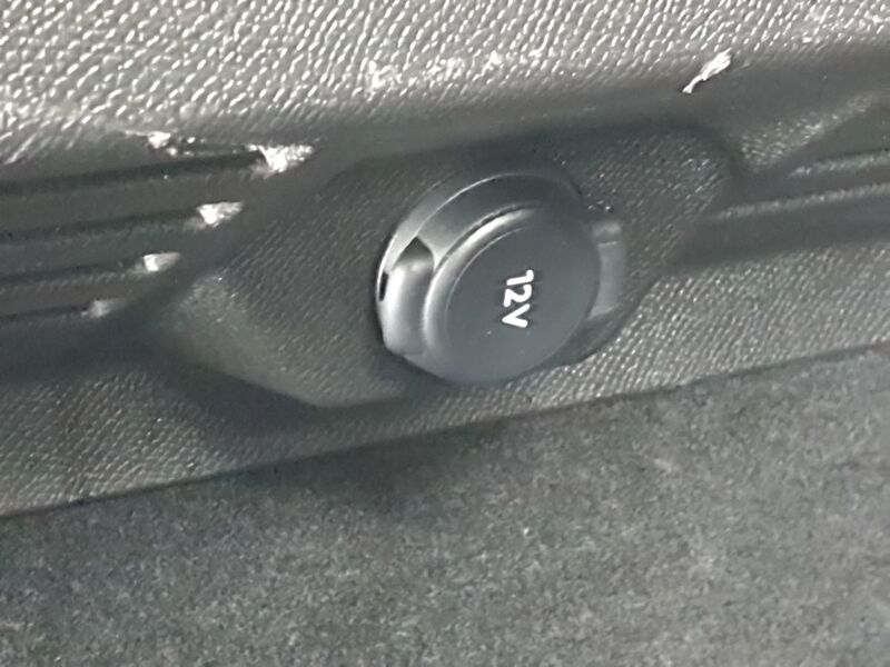 More views of Peugeot 408