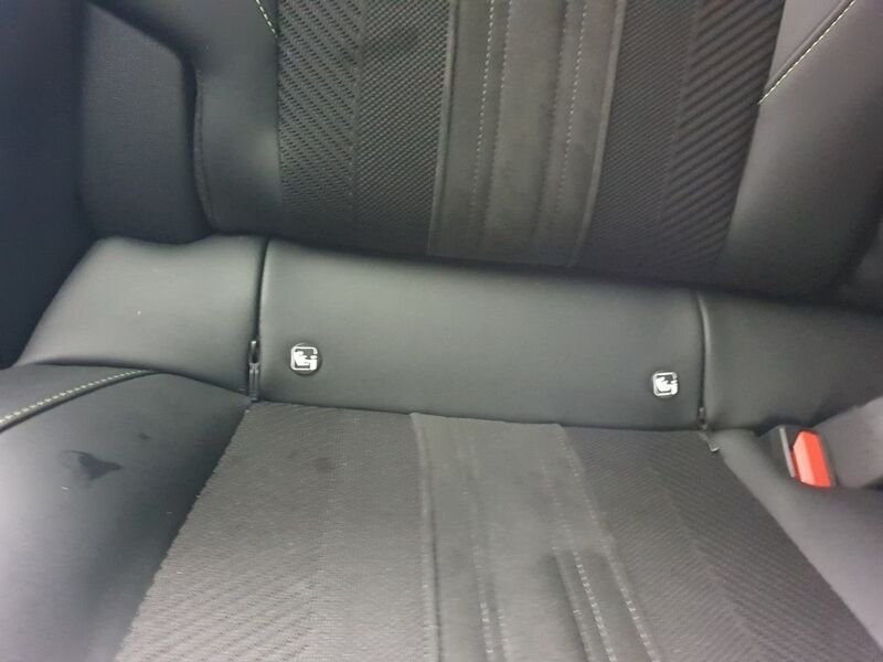 More views of Peugeot 408