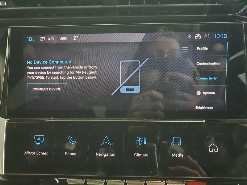 More views of Peugeot 408