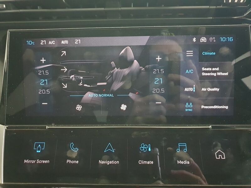 More views of Peugeot 408