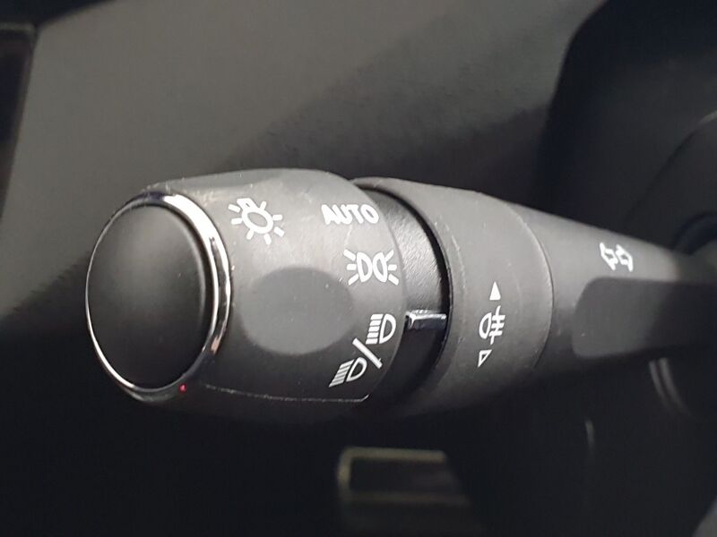 More views of Peugeot 408