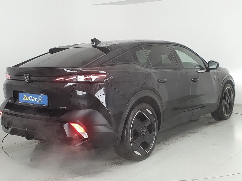 More views of Peugeot 408