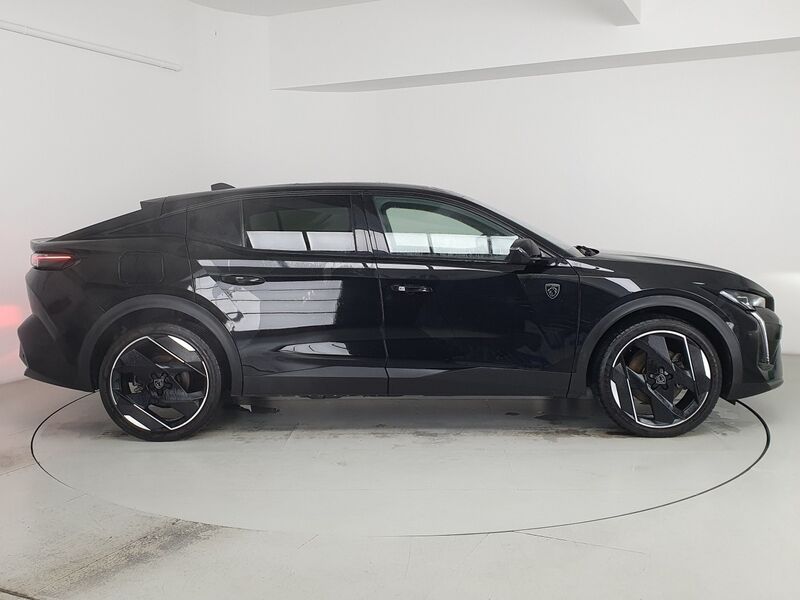 More views of Peugeot 408