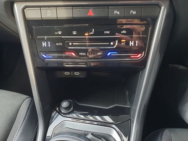 More views of Volkswagen T-Roc