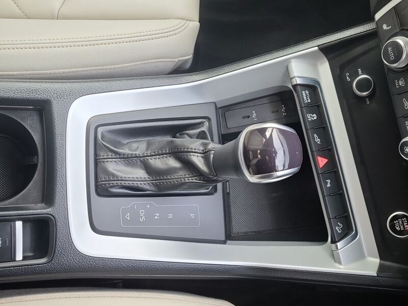 More views of Audi Q3