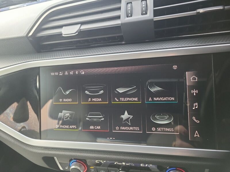 More views of Audi Q3