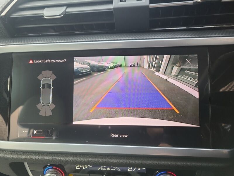 More views of Audi Q3