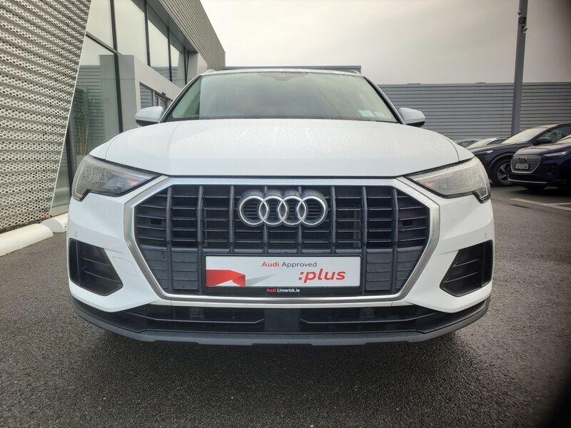 More views of Audi Q3