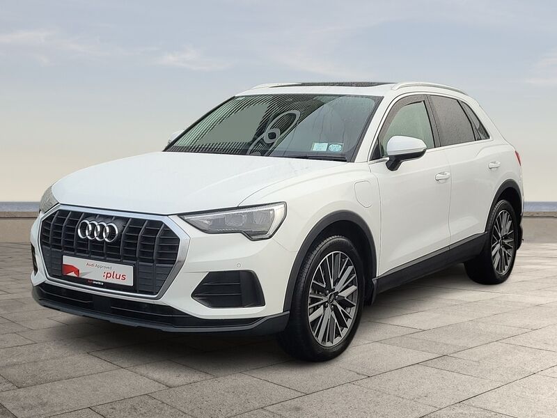 More views of Audi Q3