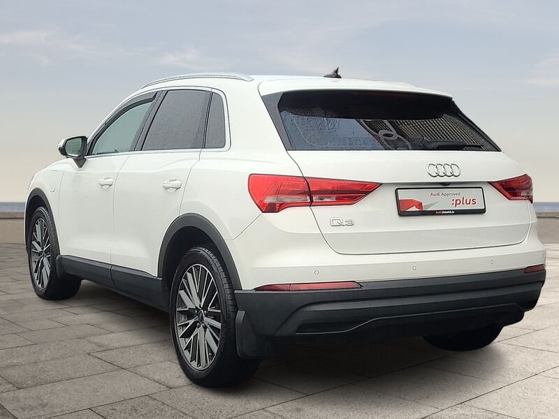 More views of Audi Q3