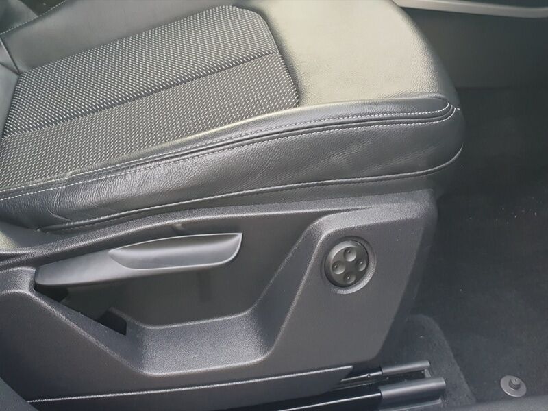 More views of Audi Q2