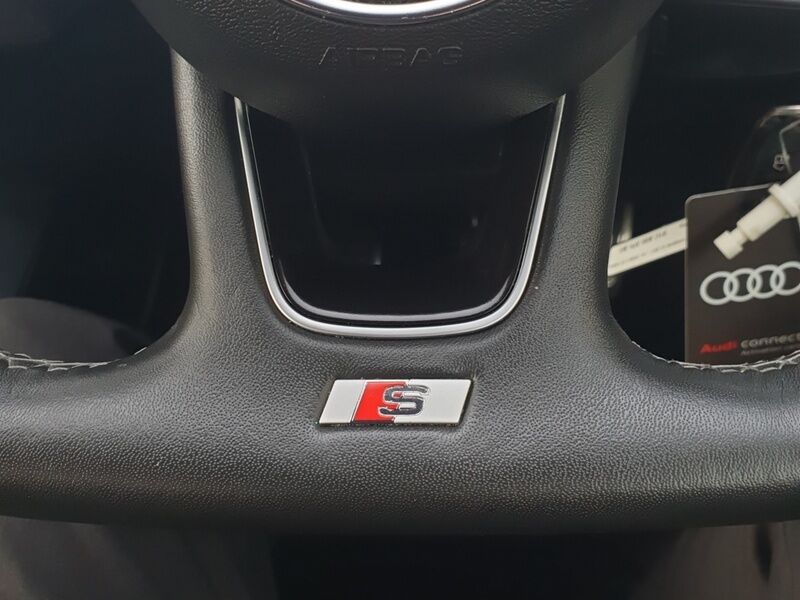 More views of Audi Q2