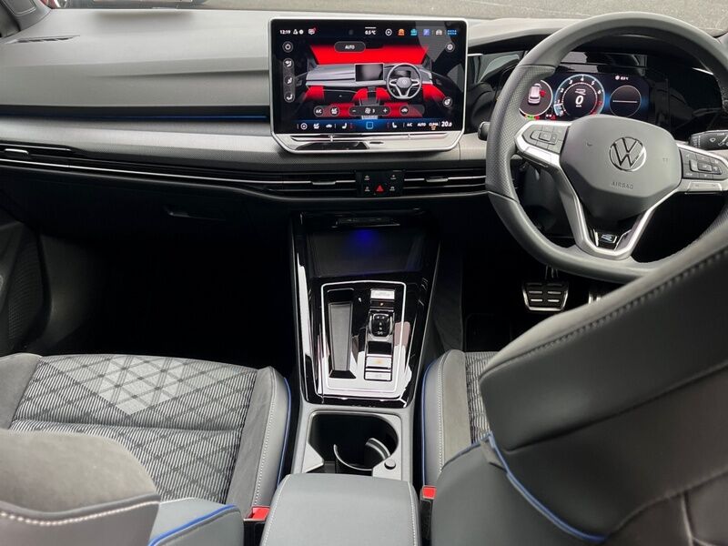 More views of Volkswagen Golf