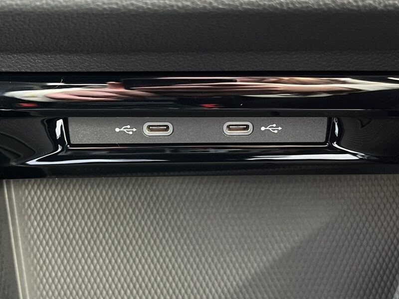 More views of Volkswagen Golf