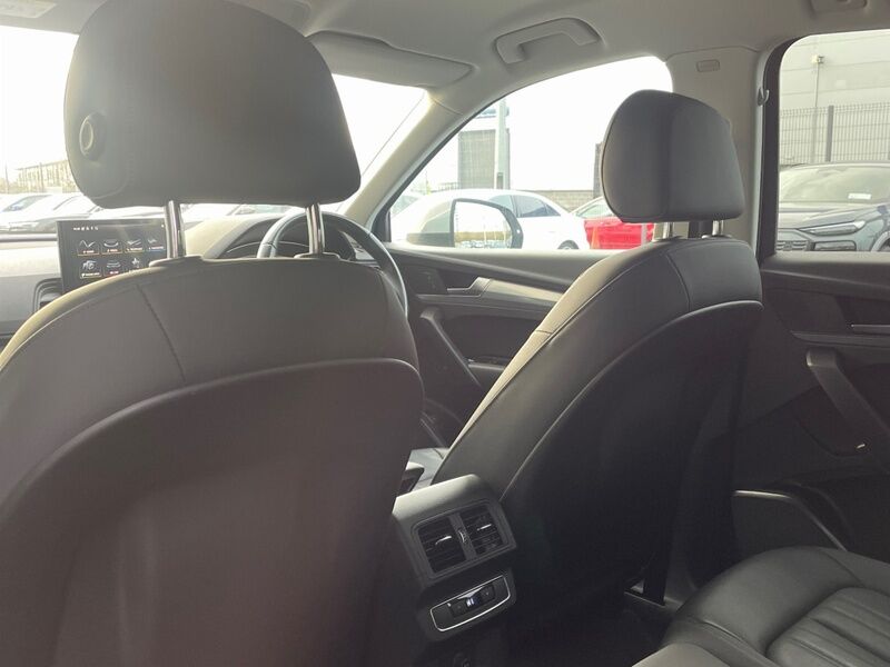 More views of Audi Q5