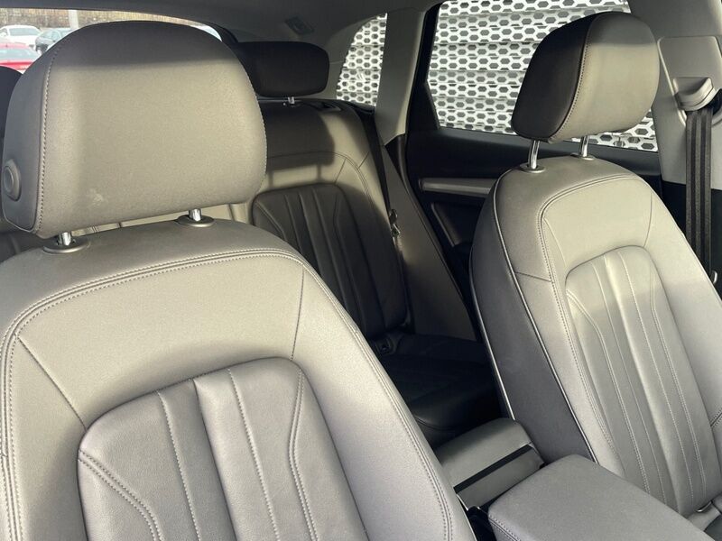 More views of Audi Q5