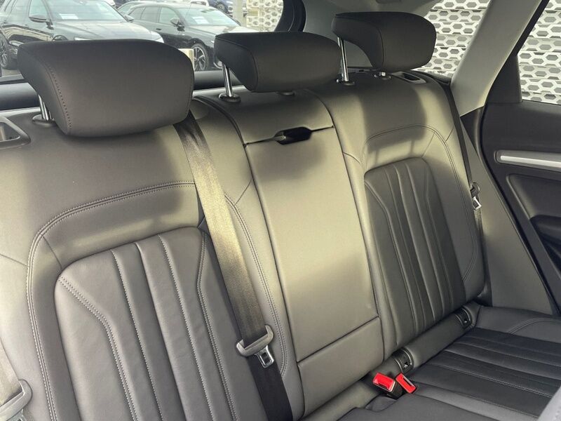 More views of Audi Q5