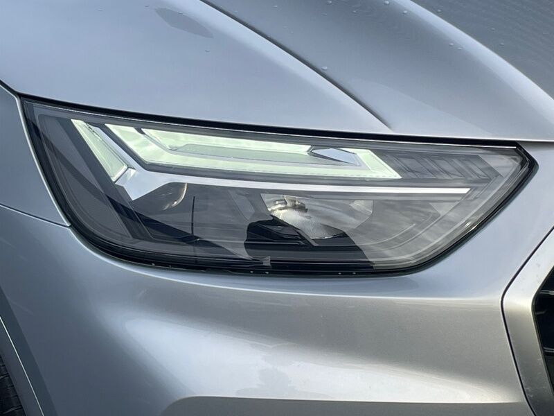 More views of Audi Q5